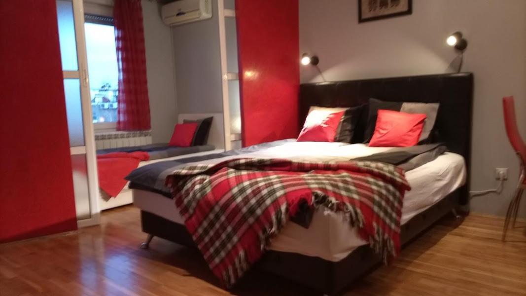 Savinac Apartman U Srcu Beograda, Trg Slavija Exterior foto